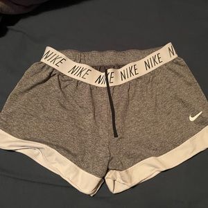 Nike short